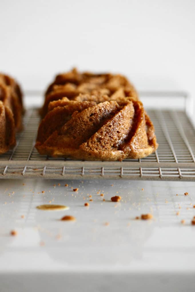 Small apple cake