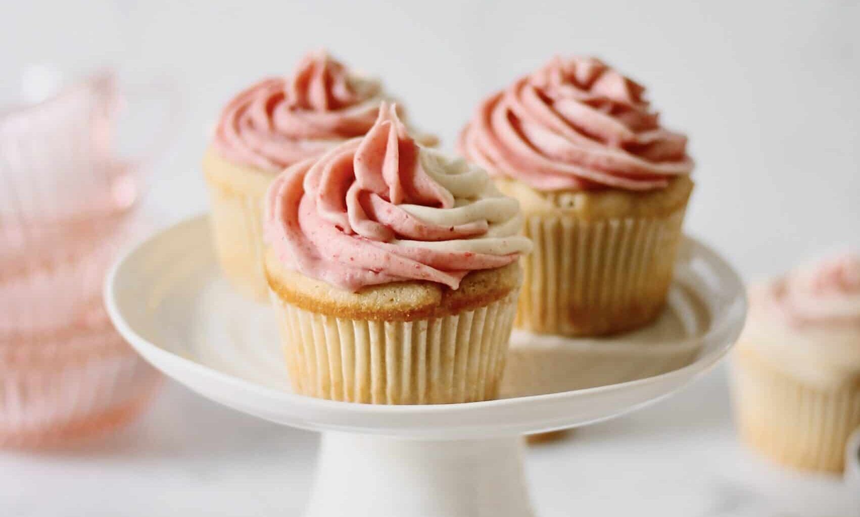 How to Freeze and Store Cupcakes with Frosting Susan Brings Dessert