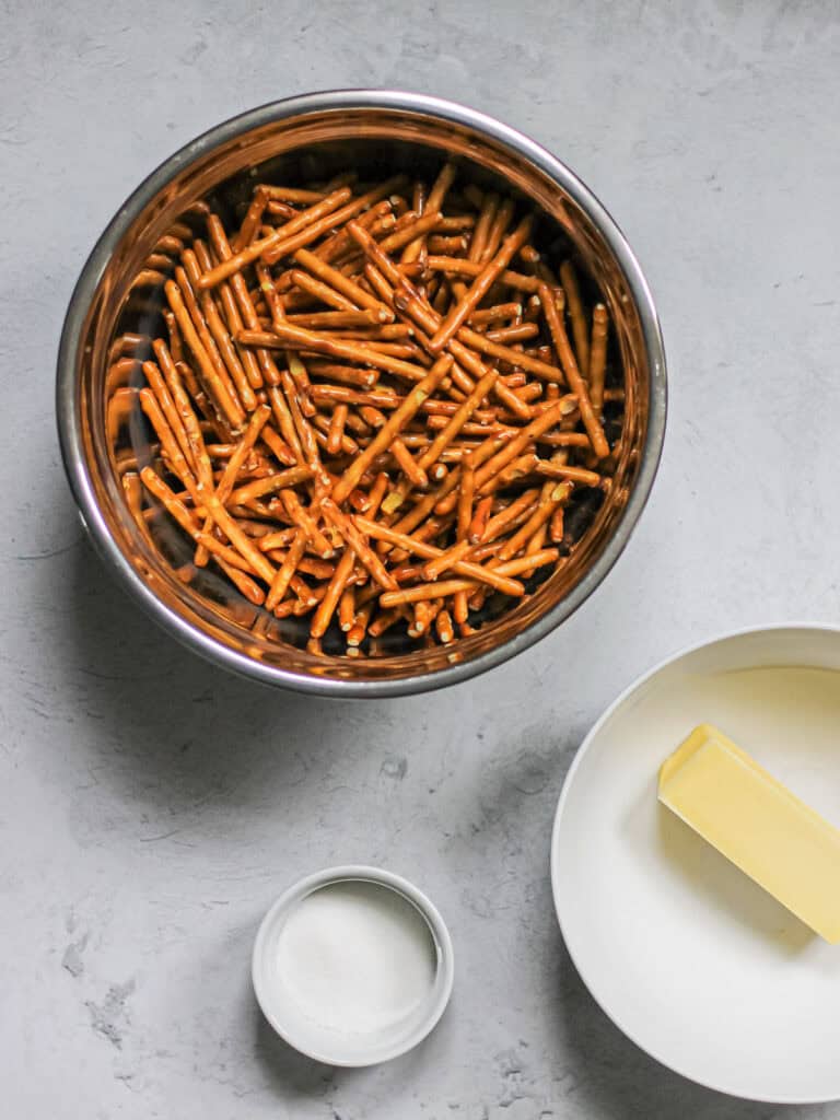 Pretzel pie crust ingredients.