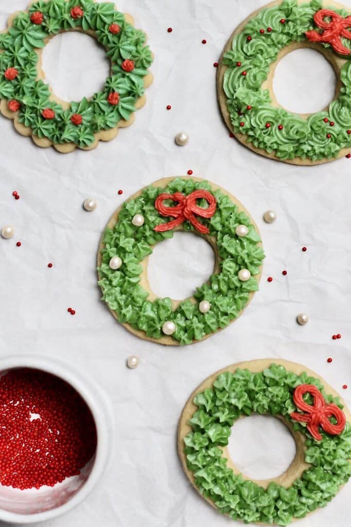 decorated wreath Christmas sugar cookies