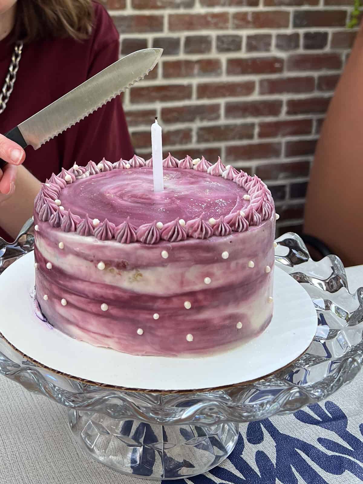 Purple and white marbled 6-inch cake, modified from the recipe for 4-inch cake to create a cake with different dimensions.