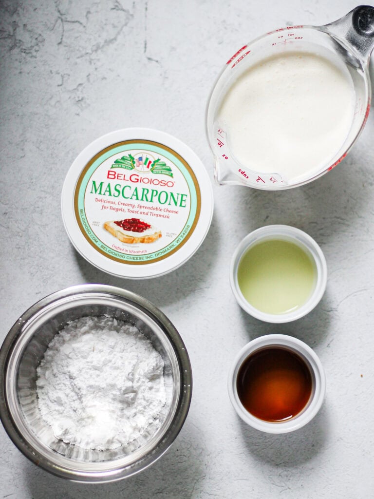 Ingredients for no bake cheesecake with mascarpone.